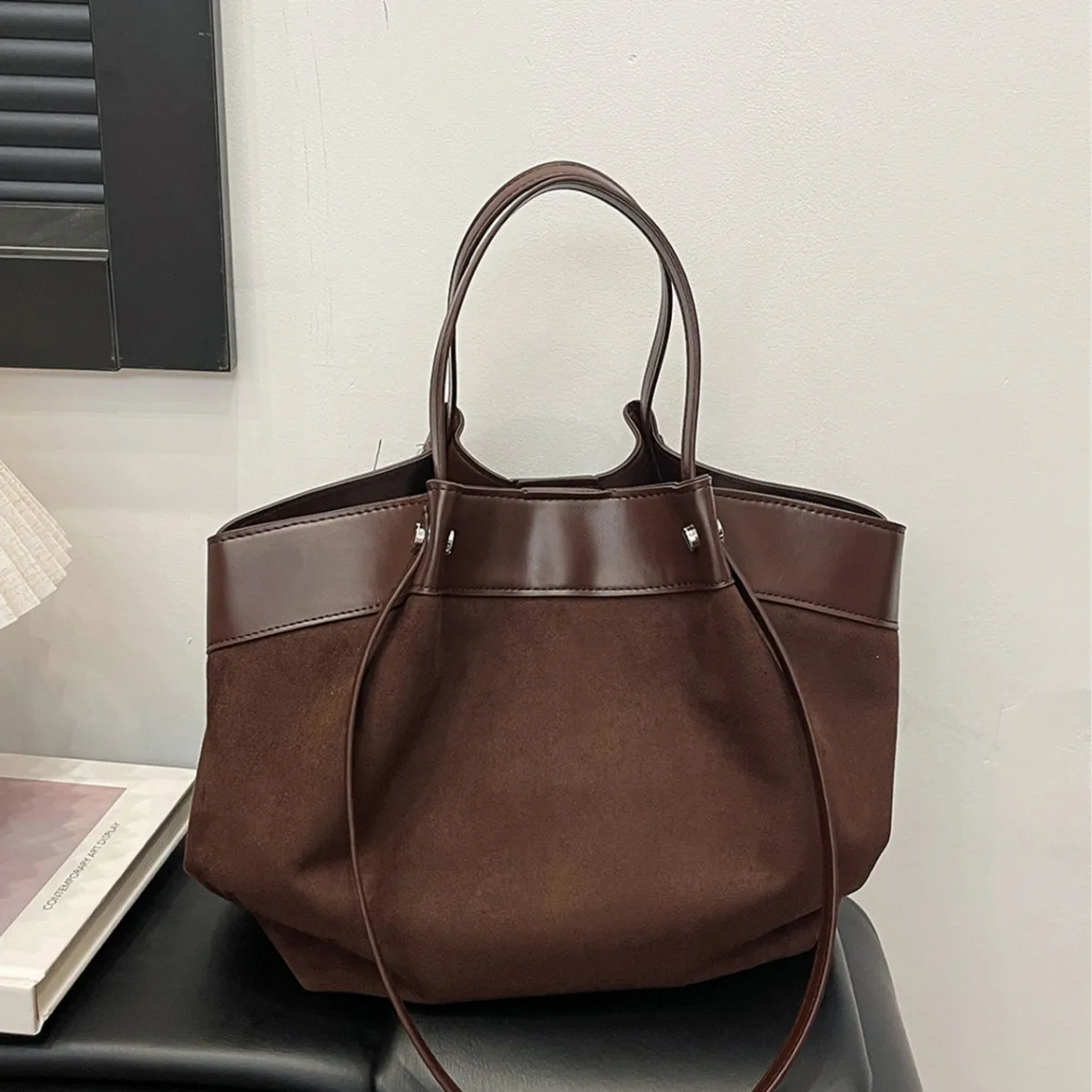 

Повседневная большая сумка 2024, просторная женская сумка через плечо, пригородная сумка «день-ночь», минималистичная сумка через плечо, текстурированный слинг