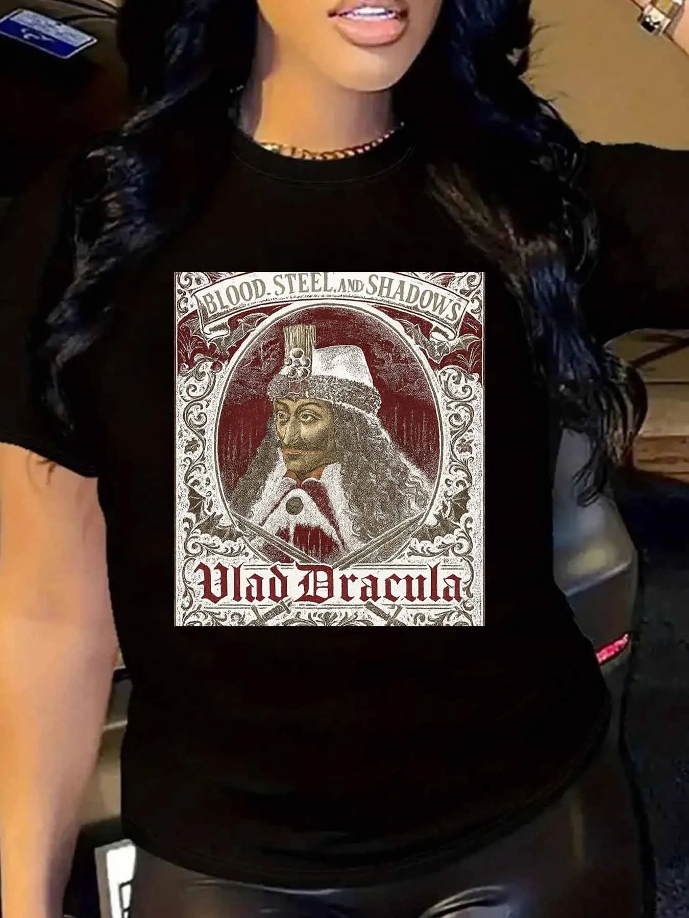 

【WY135099】Женская футболка больших размеров с английскими буквами и круглым вырезом, эластичная футболка с короткими рукавами и трендовым принтом