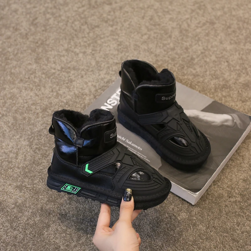 أحذية الثلوج للفتيات أحذية شتوية جديدة للأولاد مبطنة دافئة للأطفال أحذية قطنية للأولاد من الجلد الأسود مضادة للانزلاق أحذية قطنية كبيرة للفتيات