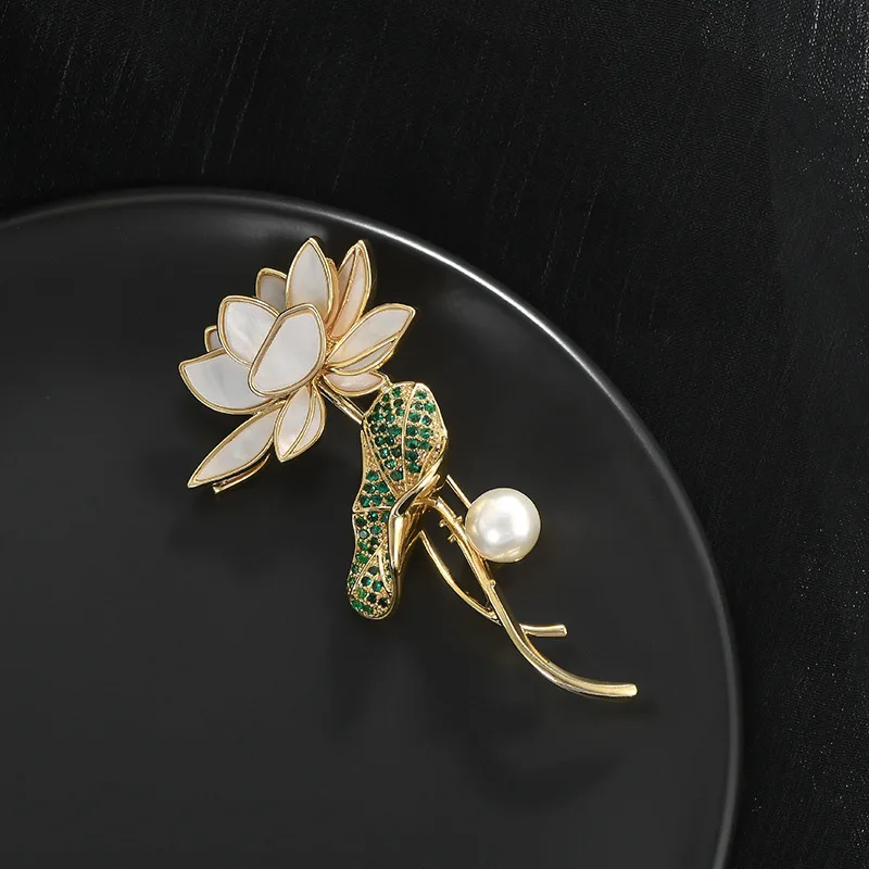 النمط الصيني المينا لوتس ليف دبابيس قذيفة الطبيعية زهرة لؤلؤ المياه العذبة دبابيس أنيقة بدلة الحفلات مجوهرات اكسسوارات هدية