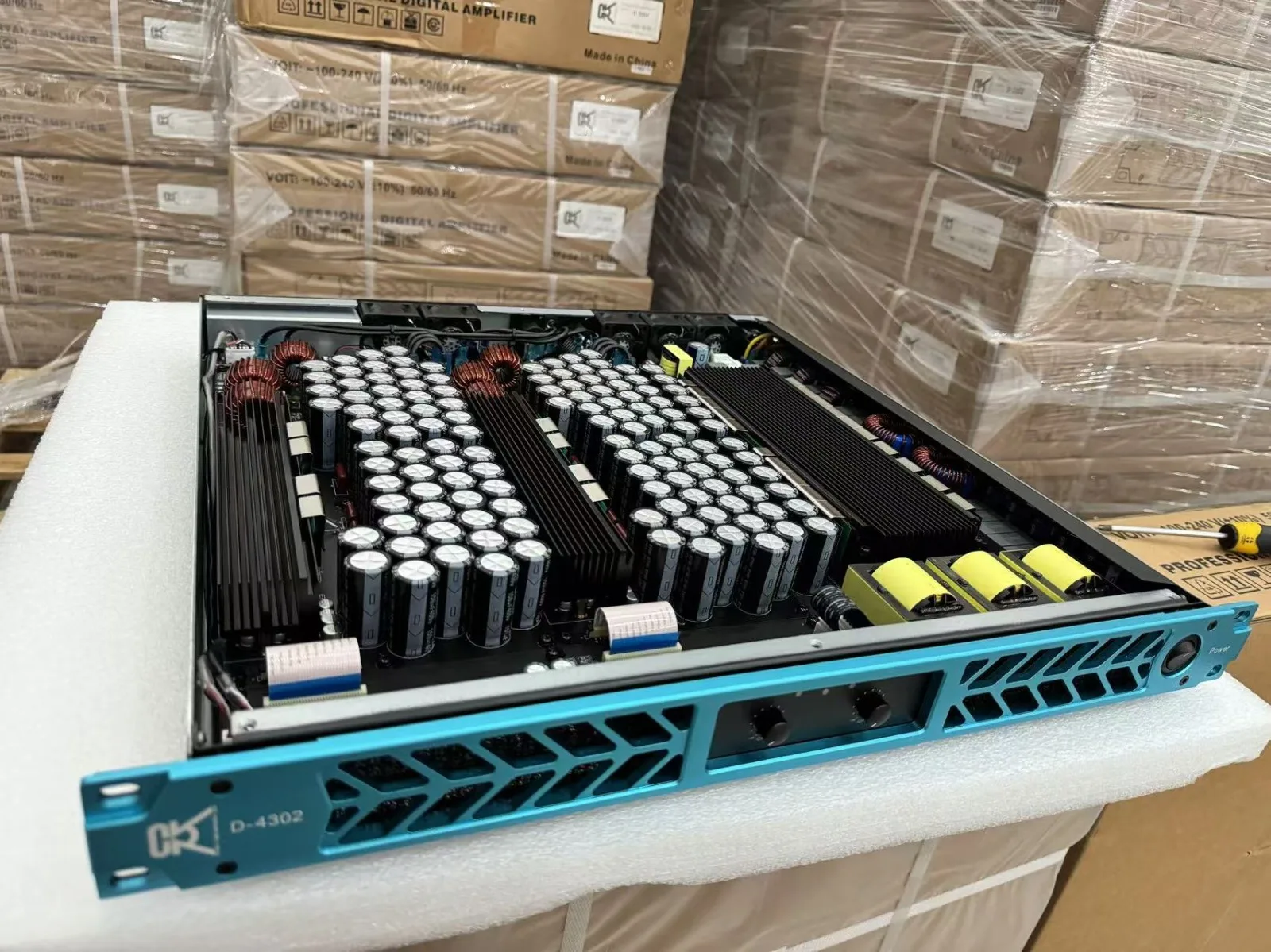 CVR Sound Equipment 4300w Power Mixer 1U Class D Audio 2 Channel Amplifier