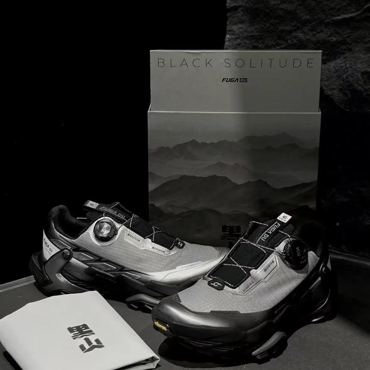 

2025 Women's Sneakers Thick Hiking Women's Sneakers Flat Casual Sneakers Luxury Men's Walking Shoes Designer Brands