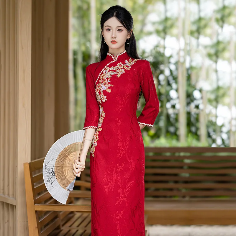 Embroidered Red Chinese Long Style Improved Cheongsam Young Style Women\'s Retro Long Sleeve Wedding Dress Qipao