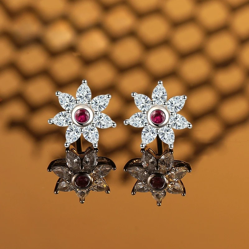 

The New PT950 Platinum Artificially Cultivated Gemstone Ruby Female Earrings Are Exquisite, Compact, and Personalized