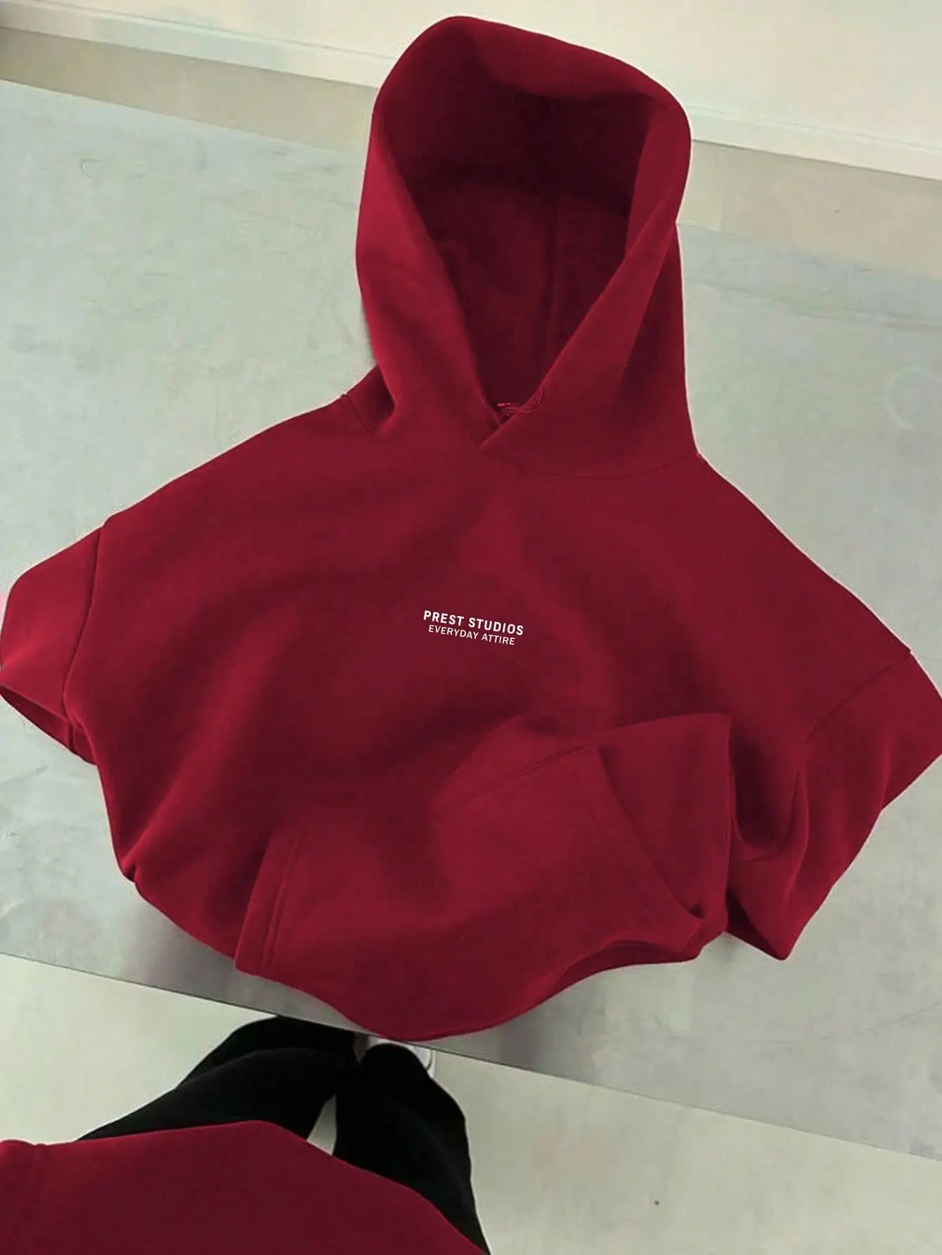 

Women's Red Letter Print Hoodie with Front Pocket, Casual Loose Fit for Autumn Winter