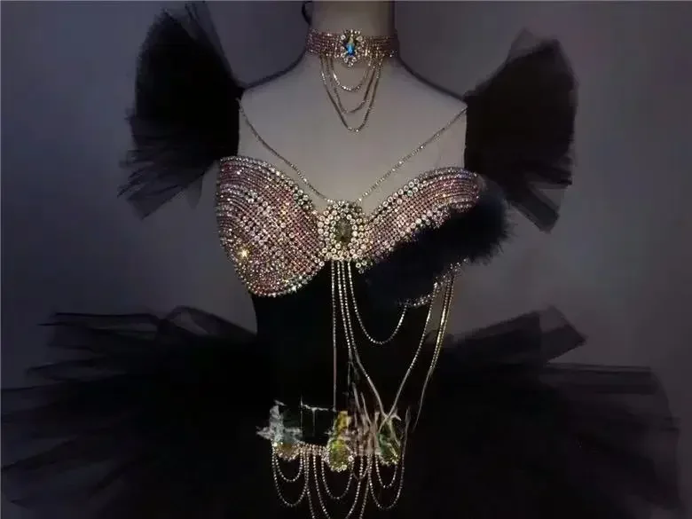 Body de lujo con cadena de diamantes de imitación dorados para mujer, traje Sexy para Bar, club nocturno, cantante, baile, escenario, fiesta, Rave, cumpleaños, graduación