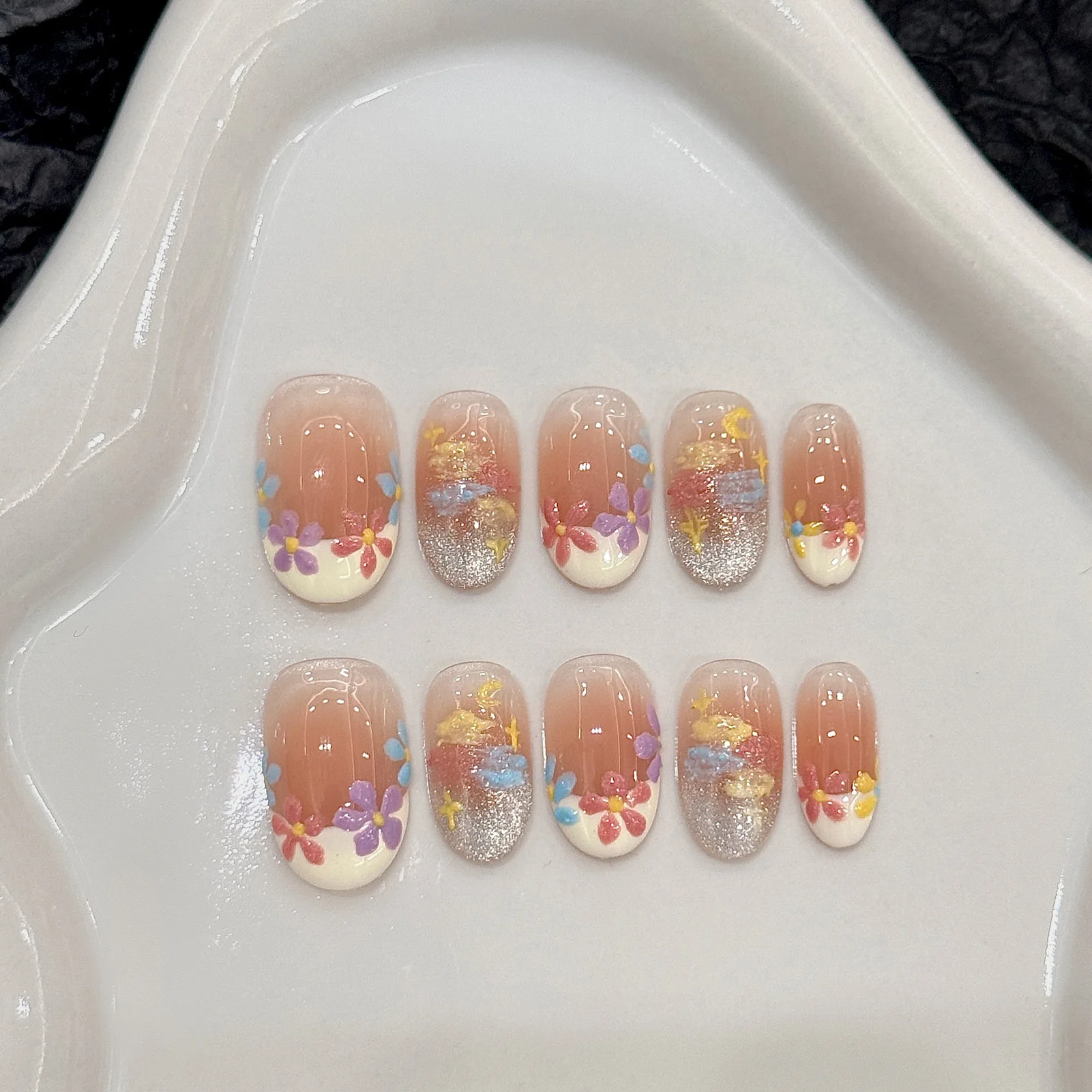 10pcs Handmade Blush Press On Nails Spring Colorful Flower Cream White French Style Fake Nails Short Almond Cat Eye False Nail