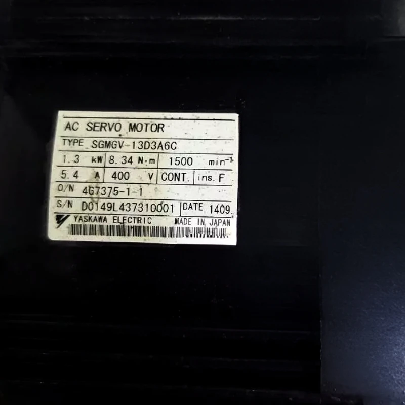 محرك سيرفو جديد في الصندوق Yaskawa SGMGV-13D3A6C متوفر في المخزون