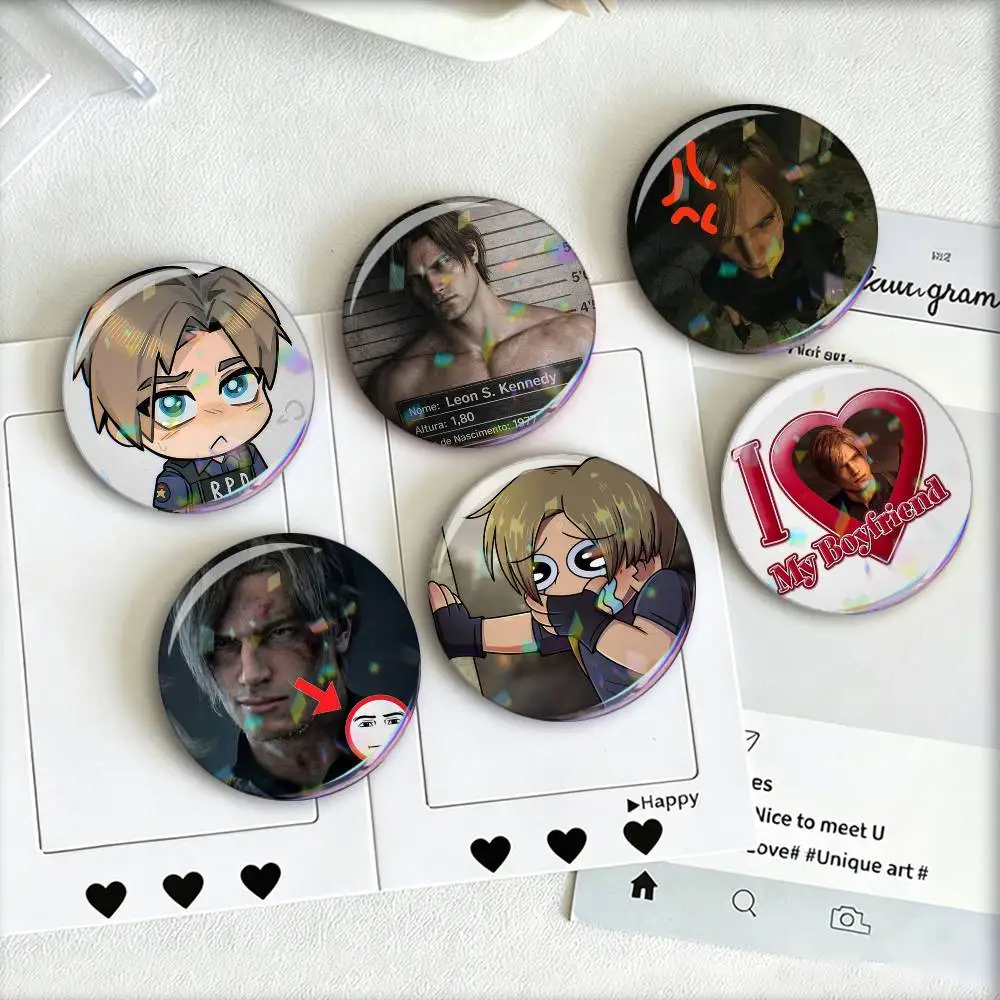 Leon S Kennedy   Badge 25 32 44 58 75 mm Round Fans Collect Friends Gifts Brooch Souvenir