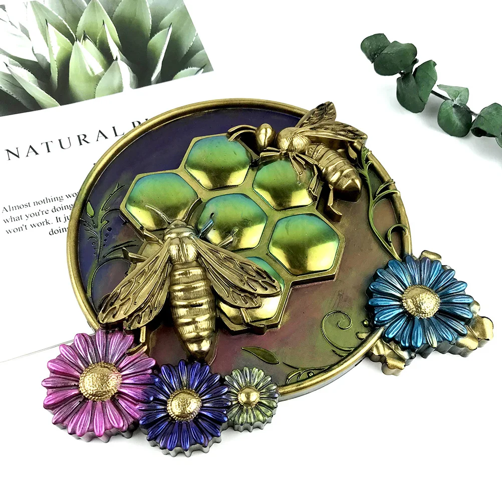 

2Pcs 3D Shaped Wall Hanging Silicone Mold Resin Crafts Flexible Pendant Molds