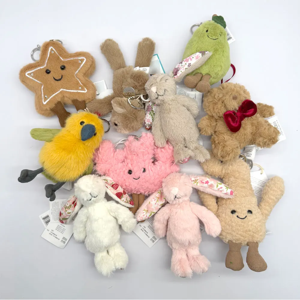 

Новая коллекция JC: Плюшевые брелоки и подвески для сумок в виде попугаев, облаков и огурцов — подарки для друзей