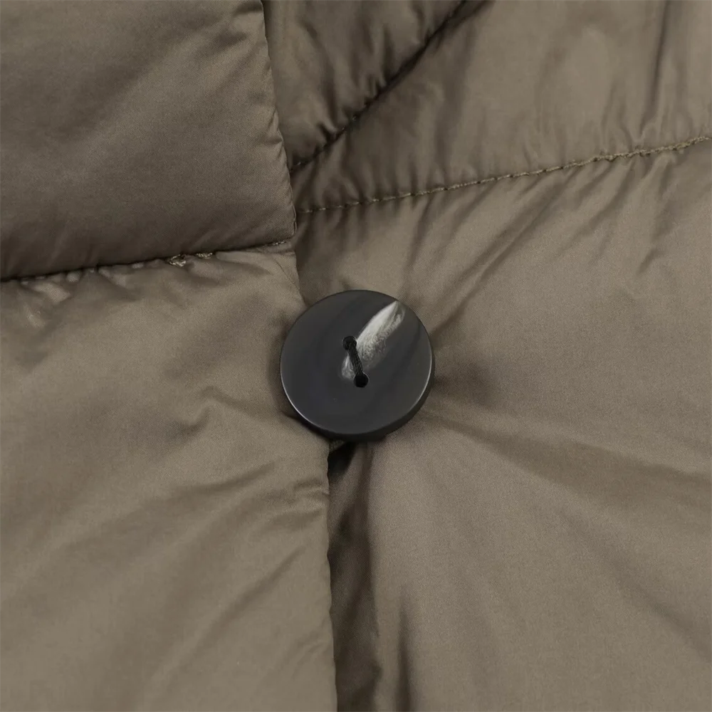 2025, Winter, neue Damenbekleidung, lässiger Modestil, einfacher und vielseitiger, warmer, kurzer Stil mit Gürtel, Baumwollkleidung