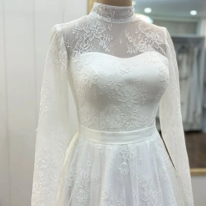 White Appliques Wedding Dresses Lace Flower Decal  long tail A-line long sleeves Made wedding dress Bridal Gown