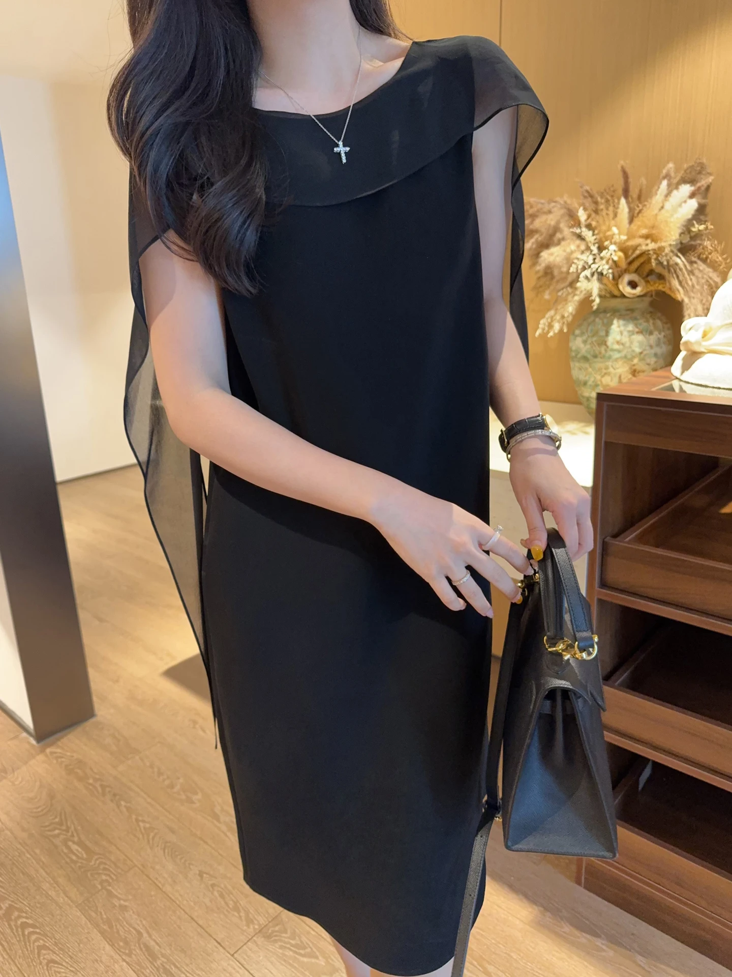 Elegant Cold Tone Design Sash Acetate Black Dress Sleeveless Summer Simple Elegant Women's Dress French Style Loose Waist