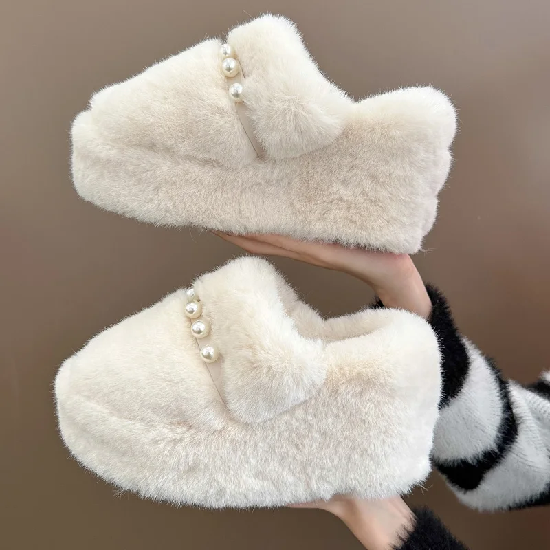 On A Wedge Fur Shoes House Slippers Platform Slides Slipers Women String Bead Cover Toe Fashion Heeled Mules Plush 2024 Luxury