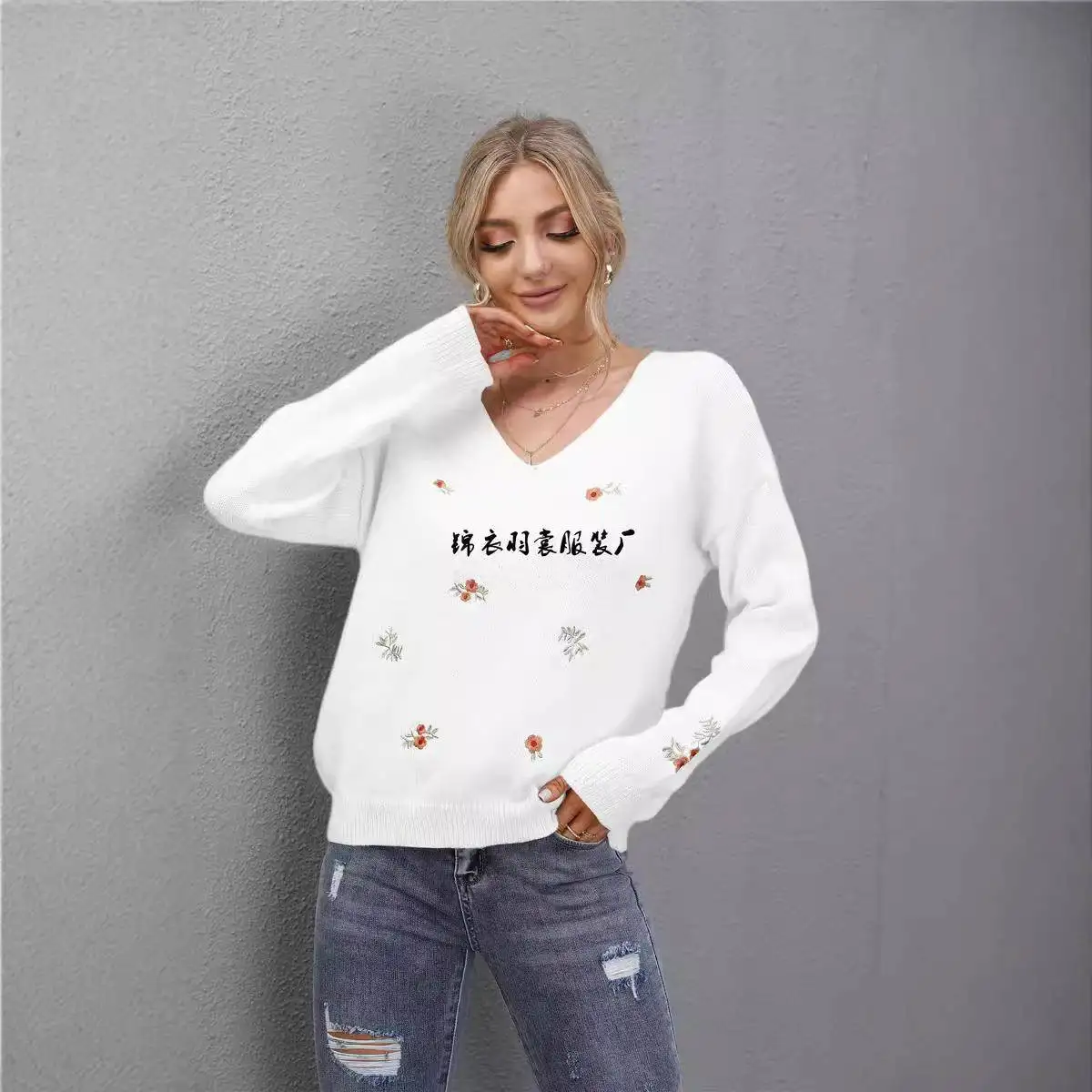 سترة نسائية محبوكة بياقة على شكل V مع تطريز زهور، مقاس كبير، موضة ربيع 2025، وصول جديد، مريحة وعصرية بأكمام طويلة #4