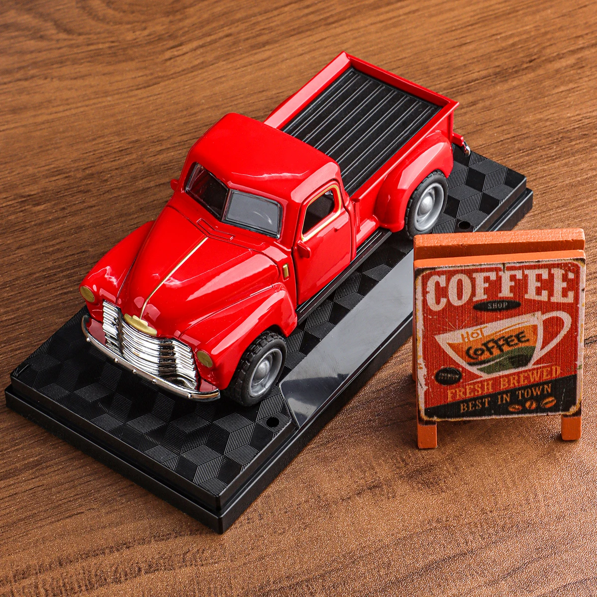 Mini Vintage Red Pickup Truck Alloy Car Model Ornament with Wooden Coffee or Beer Sign, Creative Desktop Decoration, Decor Prop