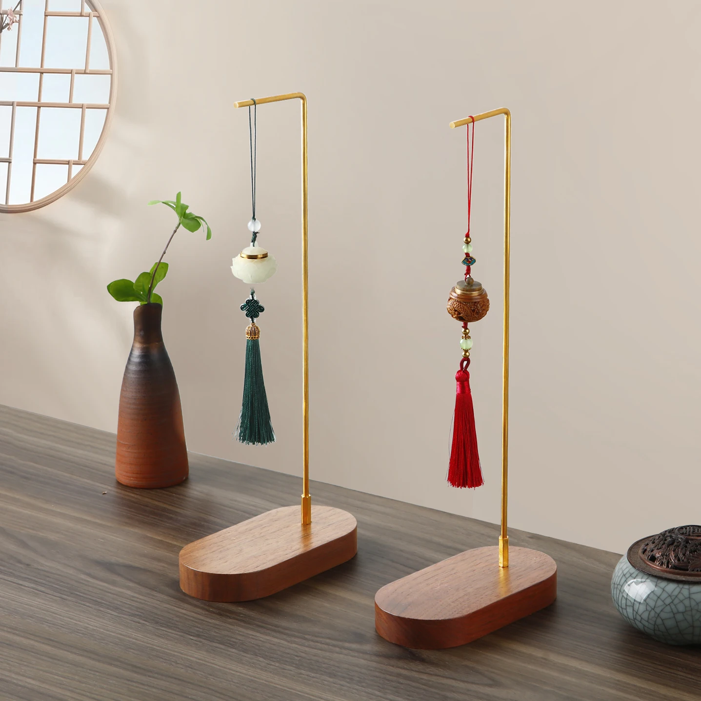 

Chinese Incense Pouch with Walnut Base Hanging Ornaments Home Balcony Decor Car Pendant Gift Home Decoration Accessories