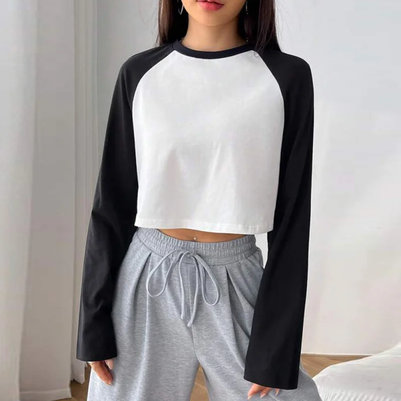 

European and American Women's Fashion Autumn Winter New Loose Casual Patchwork Color-Block Long Sleeve Ultra Short Top