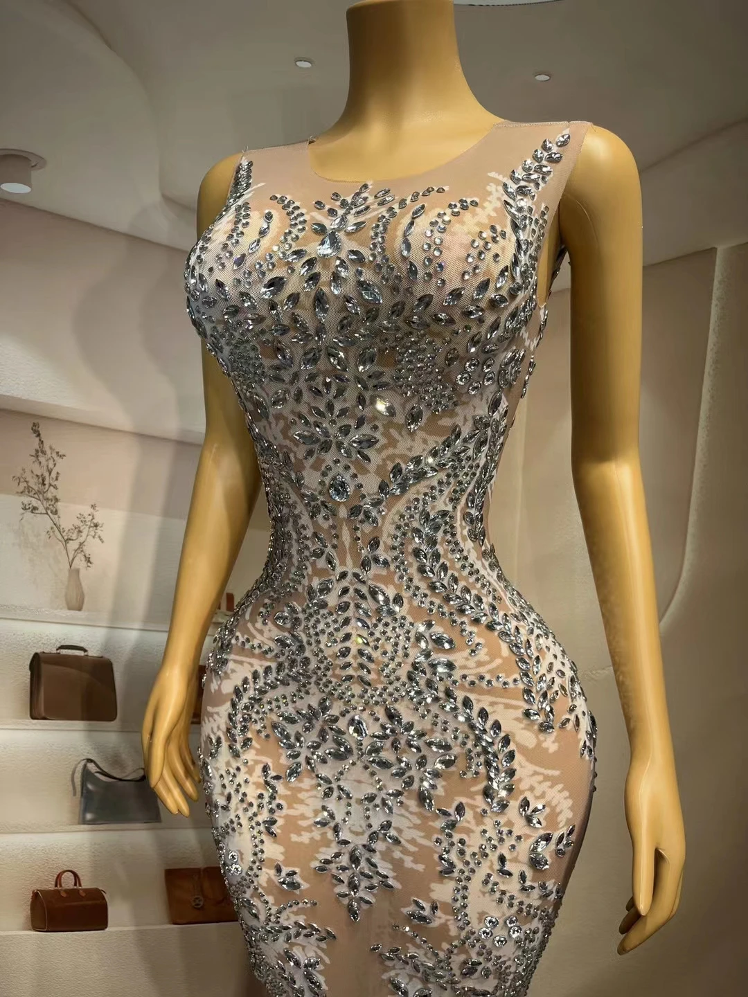 Vestido transparente sin mangas con diamantes de imitación brillantes para mujer, vestidos de actuación de cumpleaños, fiesta de noche, disfraces de actuación en escenario