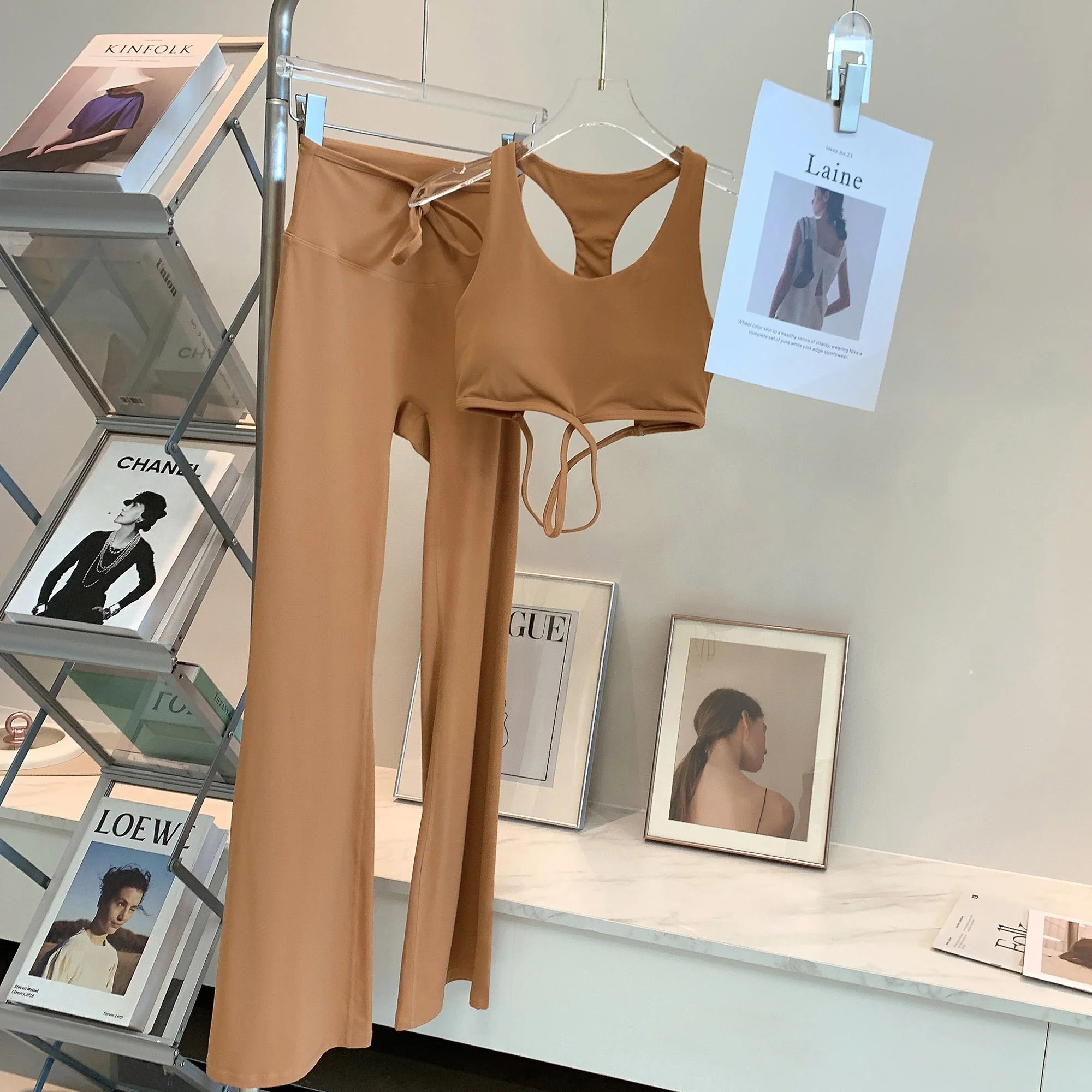 Hohe Taille Bell Bot Yoga Hose Long Sve Sonnenschutz Strickjacke Yoga Top Set Faionable Damen Ensemble