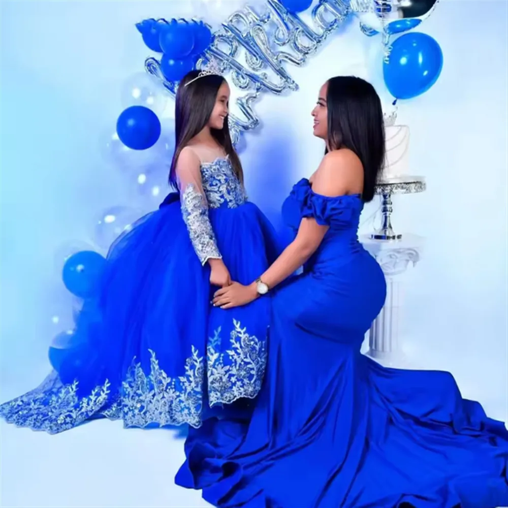 

Luxury Customized Royal Blue Long Sleeve Flower Girl Dress For Weddings Appliques Lace Little Girls Birthday Party Pageant Gown