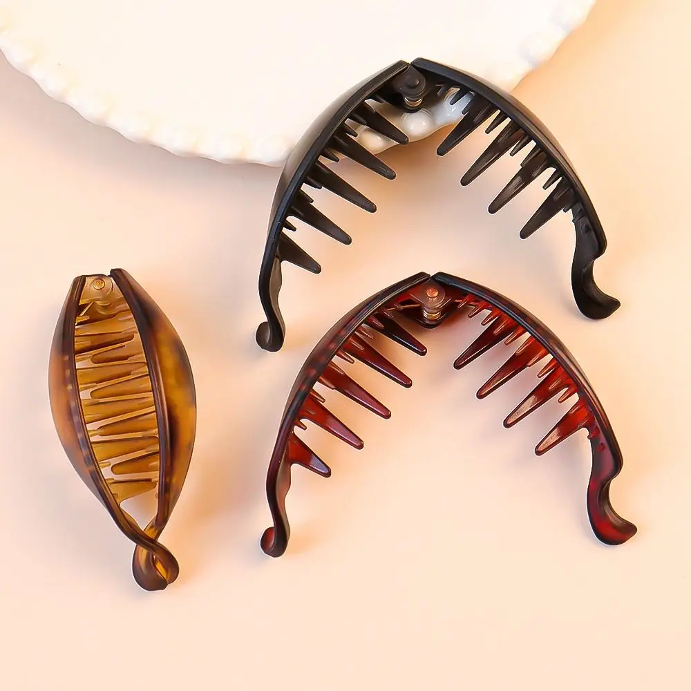 

Fashion Gradient Color Hair Claw PC Cute Hairpins Simple Shark Clip for Women Girls