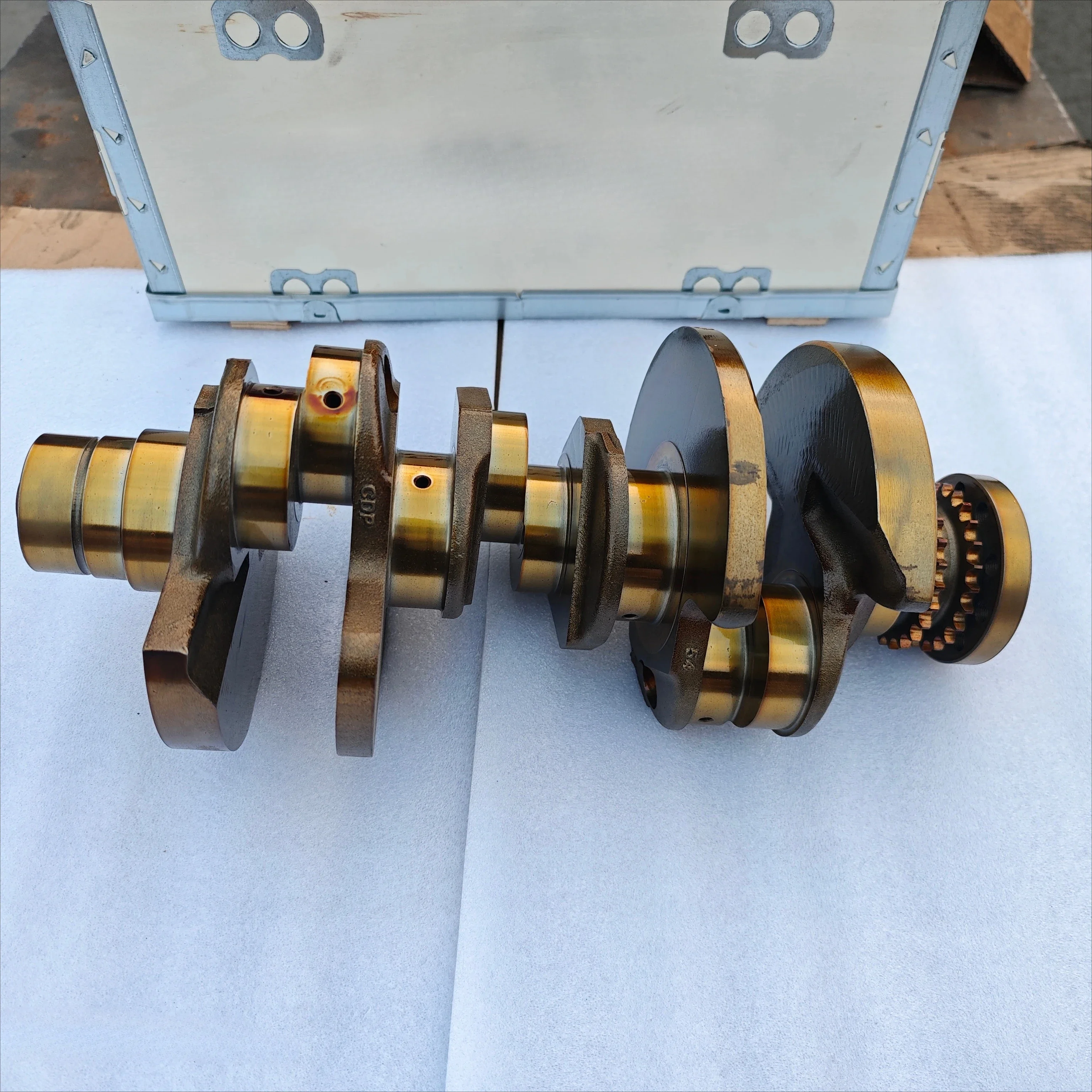 

Alloy Steel Crankshaft for for VW 059105101BH 059105019BD CRC CRT CVW CVV CTC CTB CNR 3.0 A4 A6 A7 A8 Q5 Q7 TDI