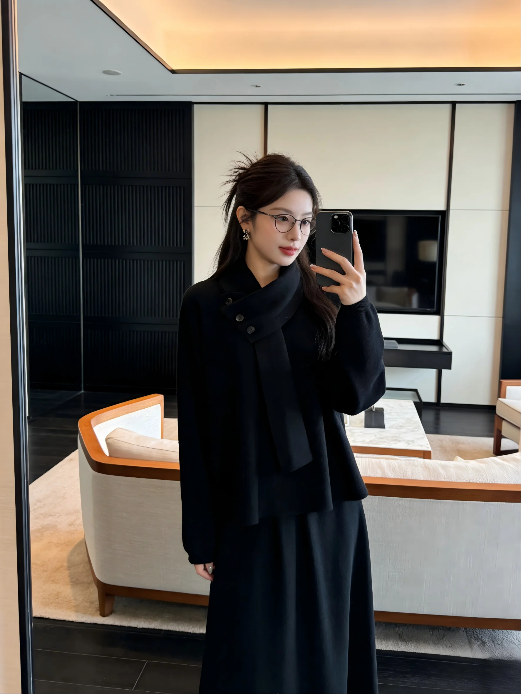 

Ele Bla Tee-Piece Set Korean Sle Ne Scarf Pleated f Skirt Sli Top Faionable Warm Casual Wear for Women