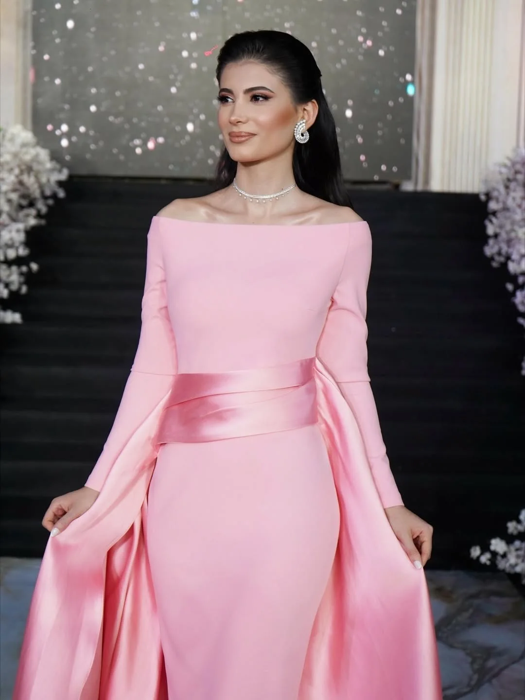 

Ofherown 2026 Elegant Pink Off Shoulder Evening Dress Long Sleeve Satin Mermaid Prom Gown with Sash Belt for Women Customized