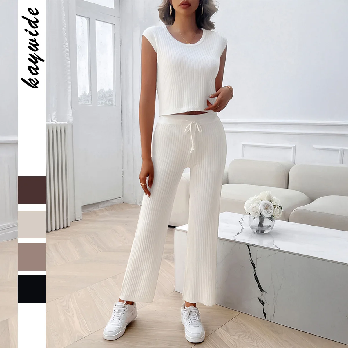 

Облегающий комплект брюк с короткими рукавами для отдыха и отпуска, женская одежда, весенне-летняя станция 2025 г.