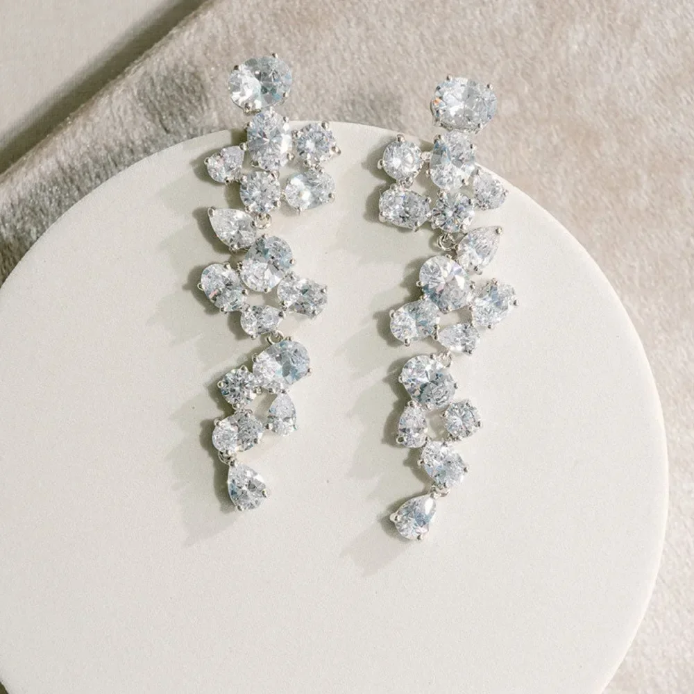 Morning Glory Sparkling Nebula Earrings Pearl Elegant Earpins Exquisite High End Accessories Gift for Best Friend's Birthday