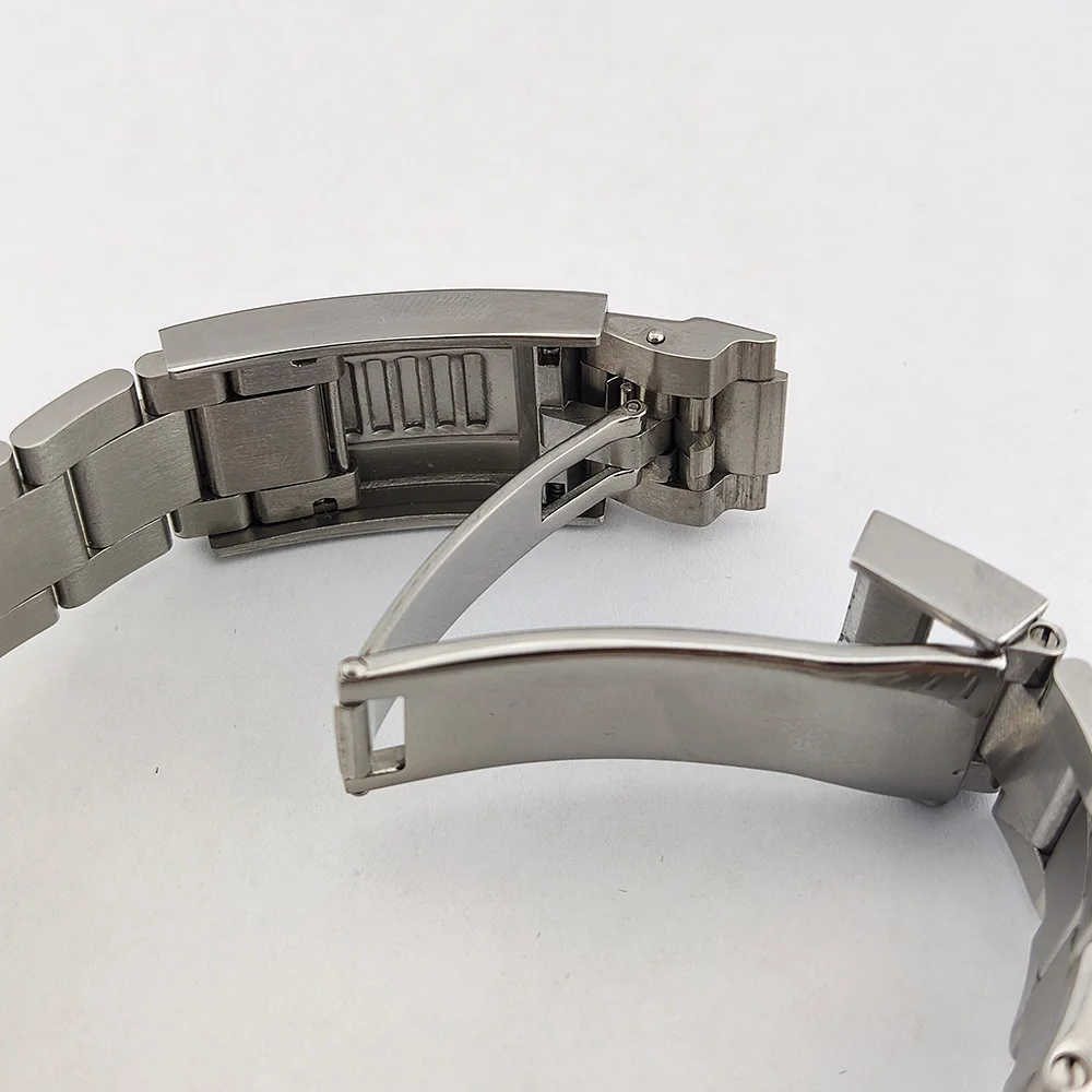 ساعة رجالية مخصصة 40.5 مللي متر NH38 ساعة أوتوماتيكية للرجال قرص مجوف قرص الياقوت الزجاج مضيئة ساعة أوتوماتيكية حركة NH38