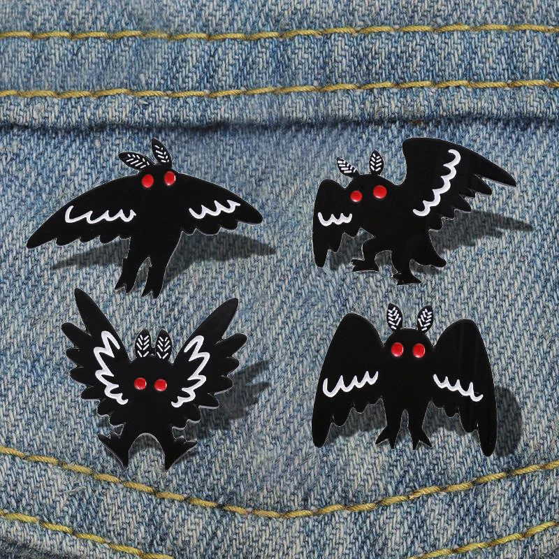 Animal Pines Lapel Badges Punk Gothic Jewelry Gift for Friends Mothman Enamel Brooch Custom Red Eye Invisible Creature