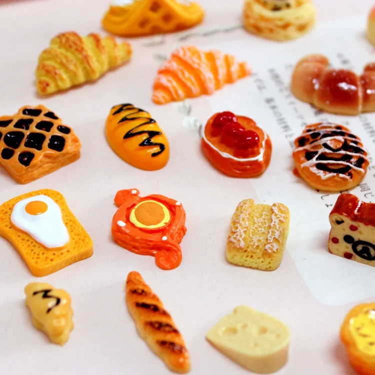 10Pcs/Set 1:12 Mini Food Drink Cakes Bread Candy Donut Fruits Miniature Scene for Blyth Barbies BJD Doll Kitchen Accessories