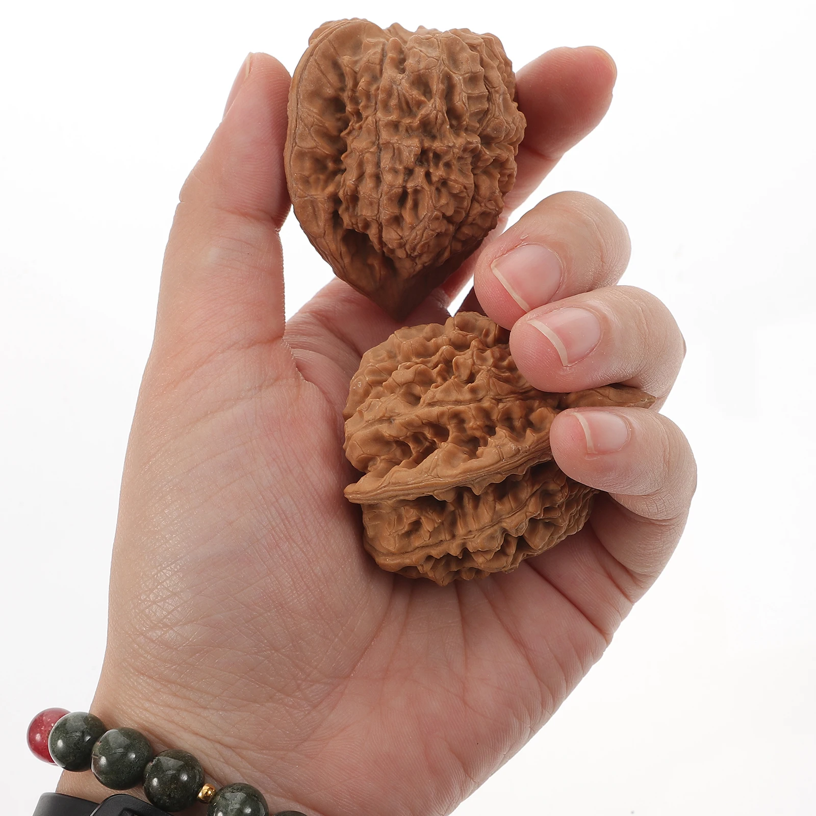 

2Pcs Walnut Core Hand Massage Ball Acupoint Roller Blood Circulation Exerciser Compact Travel Massage Tool Meridian hand massage