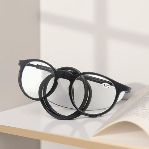 2024 Portable Magnetic Reading Glasses TR90 Reading Glasses Anti-Blue Light Portable Ultra-light Computer Spectacles Round-Frame
