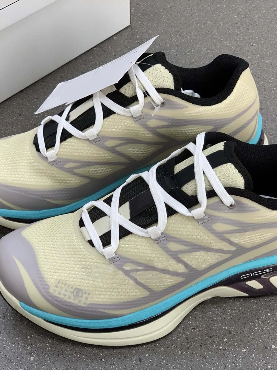 Outdoor Casual Shoes Unisex Breathable Shock Absorption Sports Shoes All-Match Hiking Shoes Low Cut Leather/Woven Fabric
