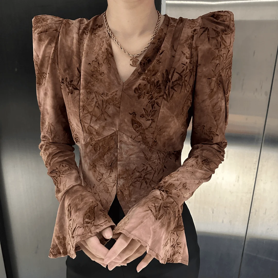 Autumn Winter Women French Retro Shirt Long-Sleeved Beautiful Design V-Neck Shirt Hot Coquettish Elegant Blusas Top