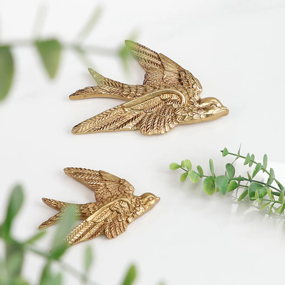 

2pcs Swallow Decor Resin Bird for Bedroom Swallow Ornament Garden Living Room Vintage Modern Lightweight Realistic