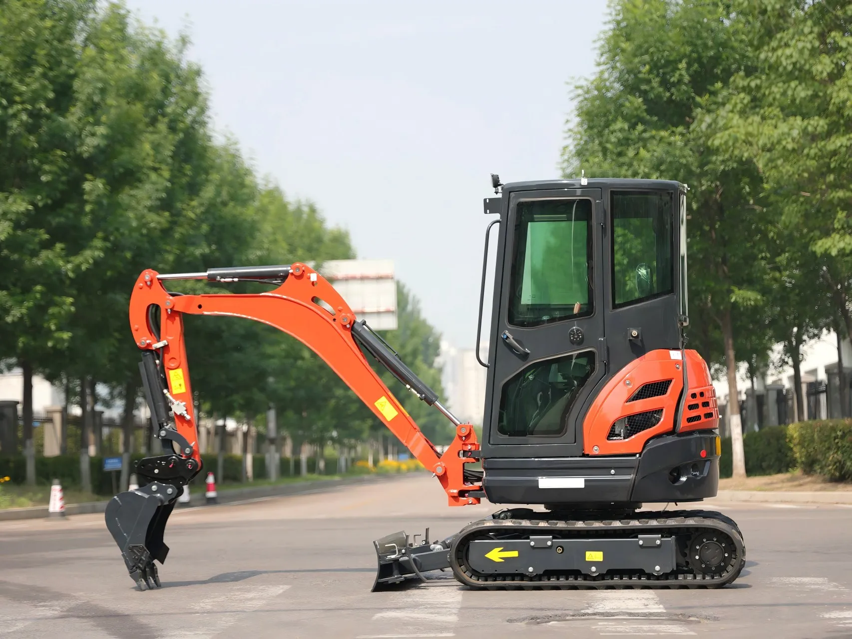 Mini Excavadora de 2 Toneladas/2.5 Toneladas, Envío Gratuito, CE, Mini Bagger, Mini Excavadora con Motor Kubota, Excavadoras Agrícolas Personalizadas, Excavadoras de Jardín