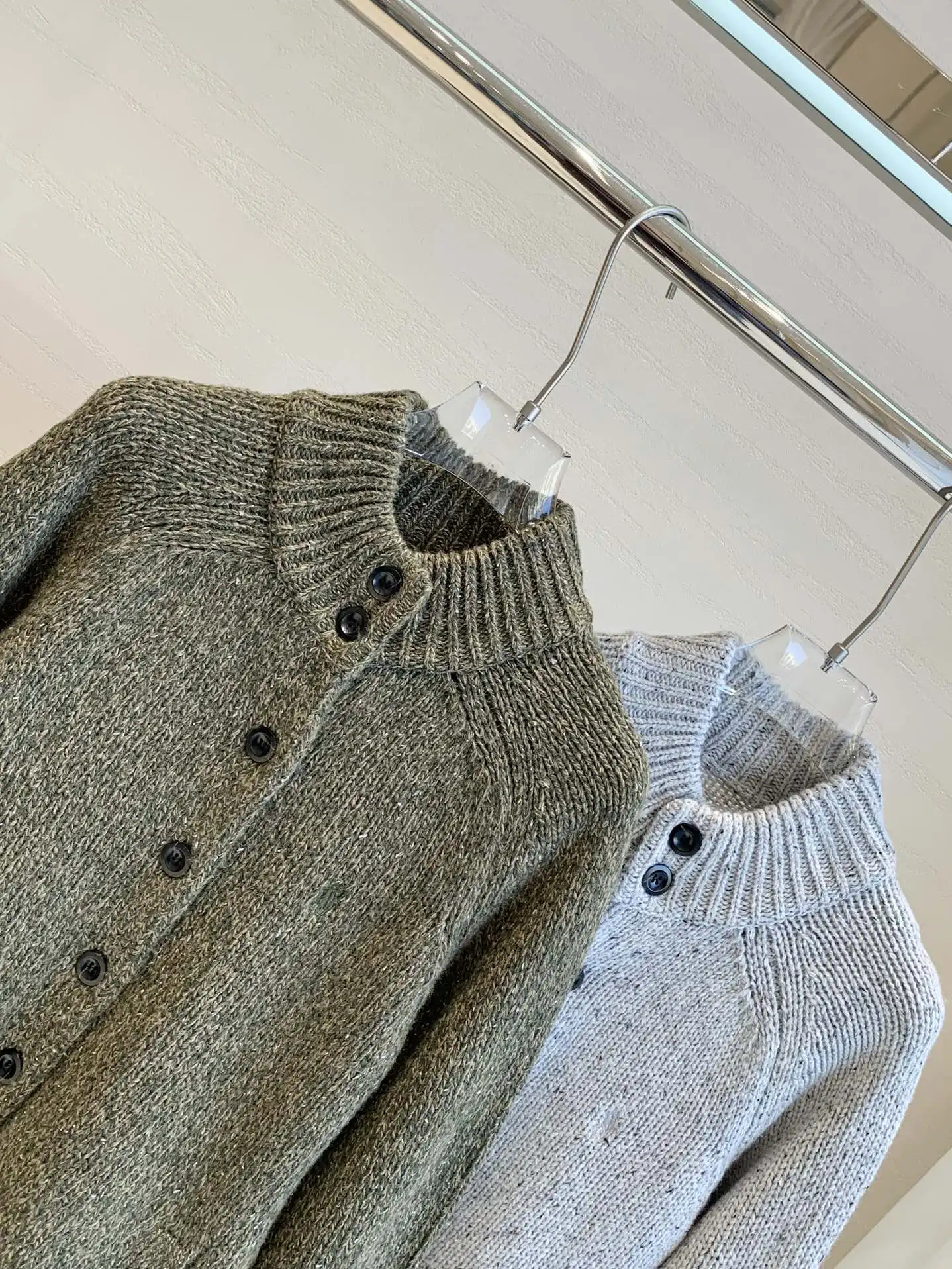 

2025 Autumn/Winter New High-Quality Single-Breasted Pocket Cardigan For Women