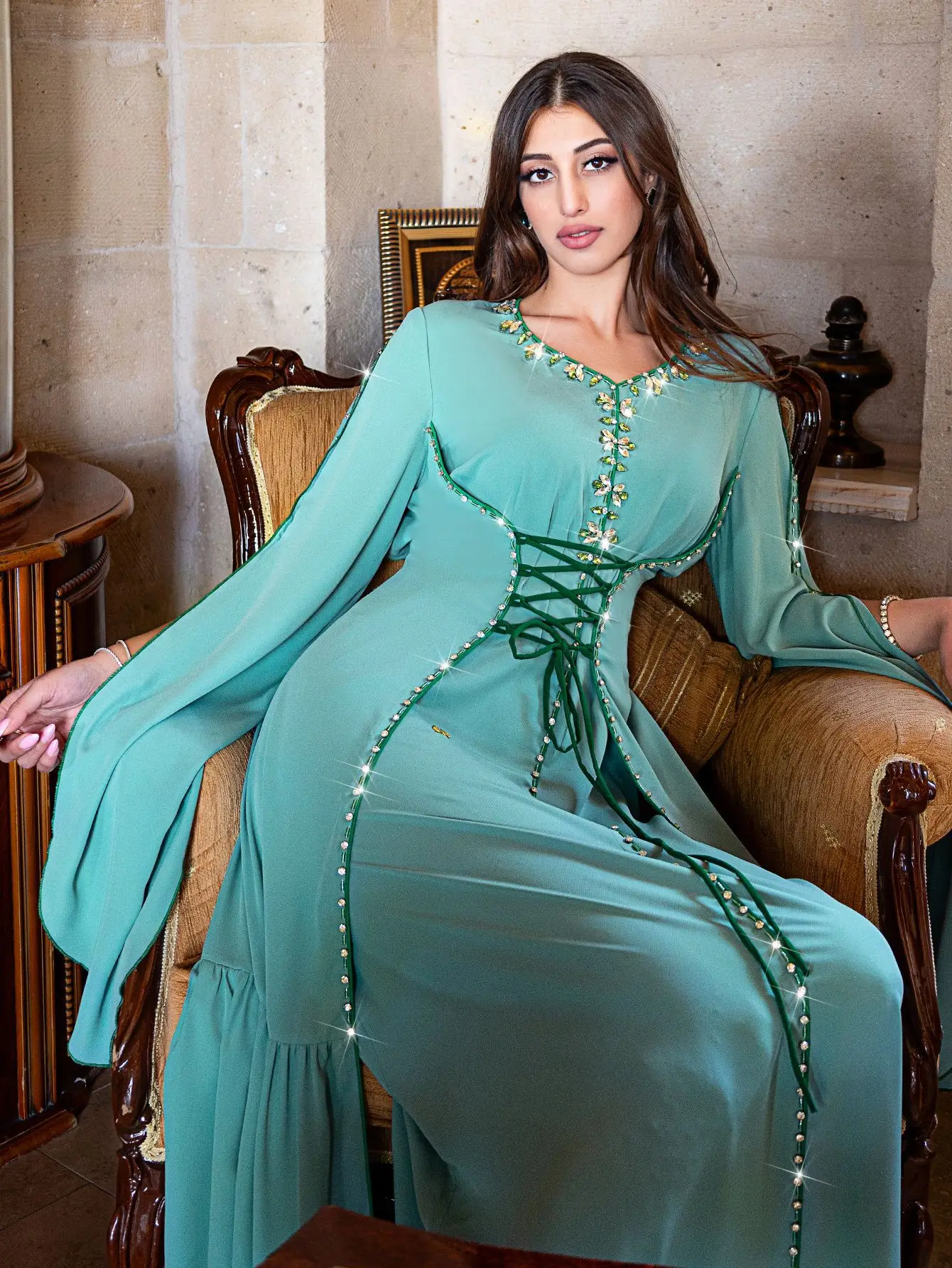 

Luxury Dubai Abayas Diamonds Jalabiya Eid Muslim Dress Women Drawstring Evening Party Gown Kebaya Morocco Caftan Islam Vestidos