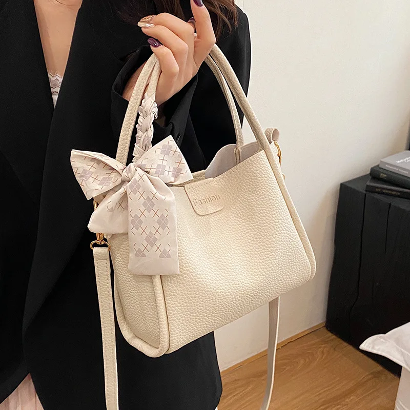 

Handbag for women, new niche bucket bag, versatile commuting shoulder bag, crossbody bag, popular women's bag