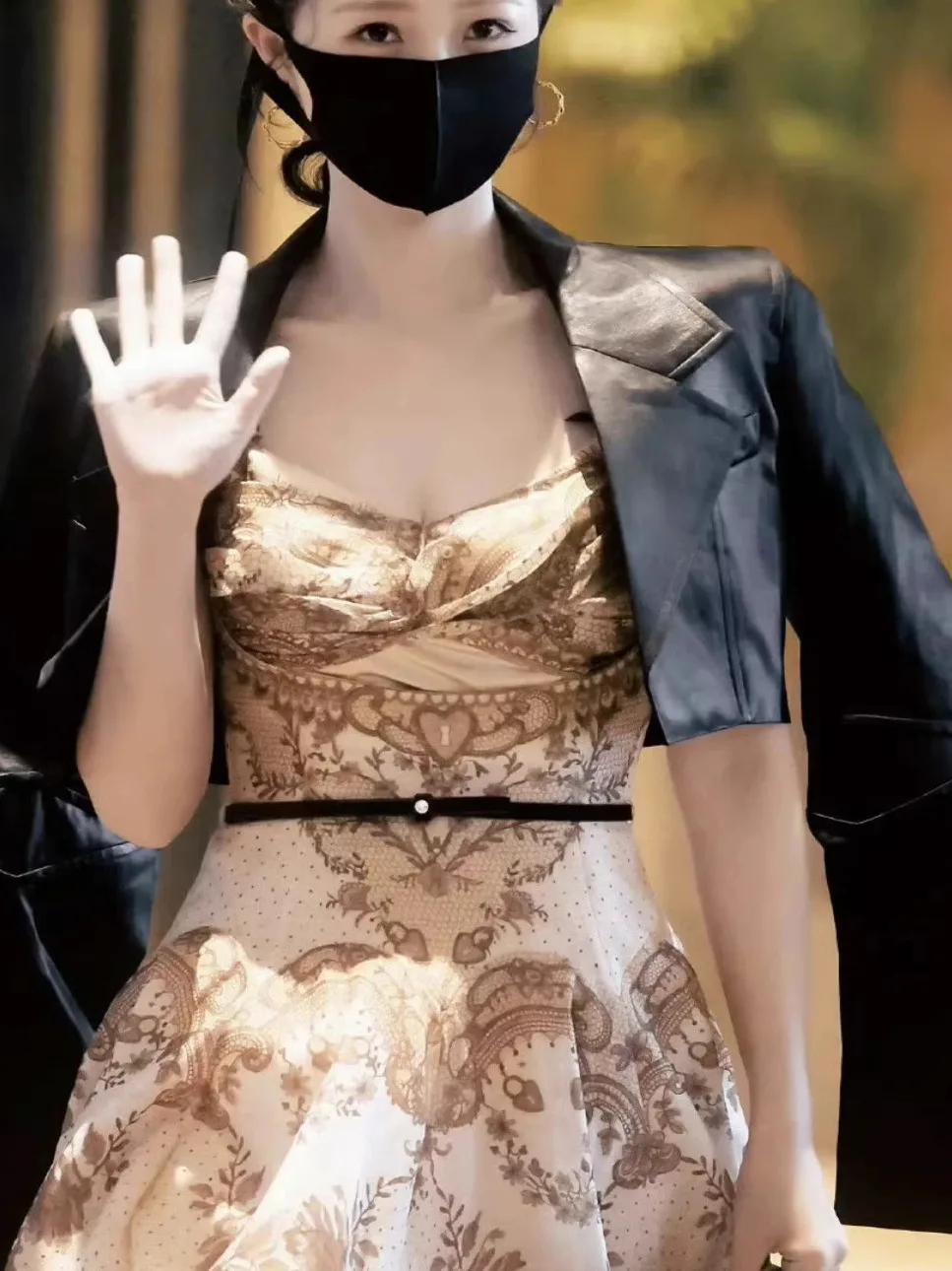 

Ele Gold Print ter Ne Slimming Dr Высокая талия Трапеция из шелкового хлопка Женская мода Повседневная застежка-молния Dr