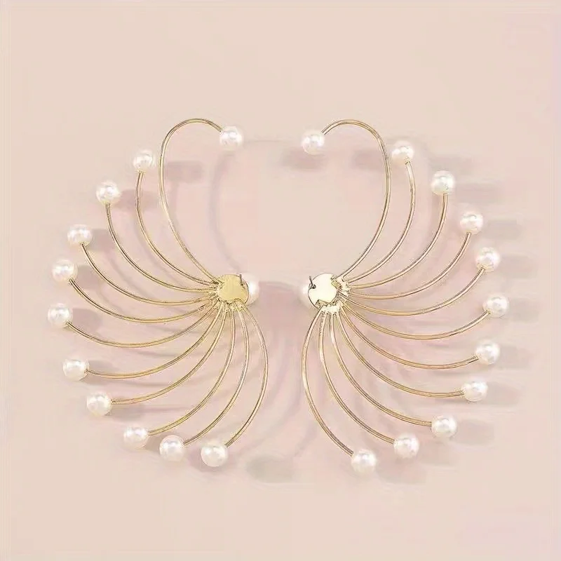 Elegant Fan-shaped Round Women's Artificial Pearl Earrings Suitable for Daily Wear and Parties Exaggerated Jewelry Accessories