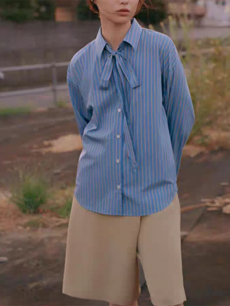 

New 2025 Autumn Loose Women's irt Faionable Stripe Design Knot Detail Ele Sle Long Sve Commute Wind