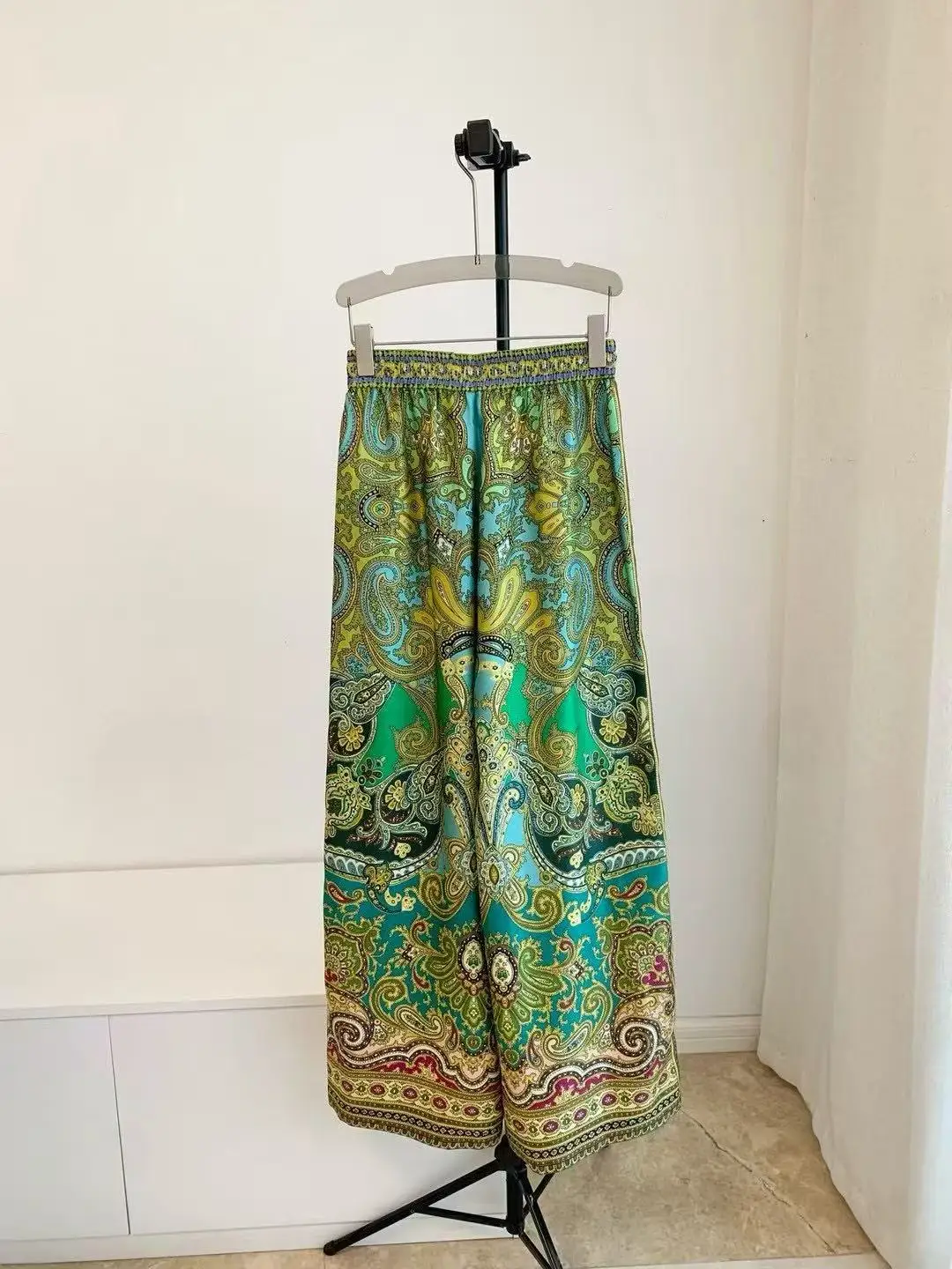 Silk Wide Leg Pants Women's Retro Fashion Print Elastic Waist Long Pants 2025 New Style