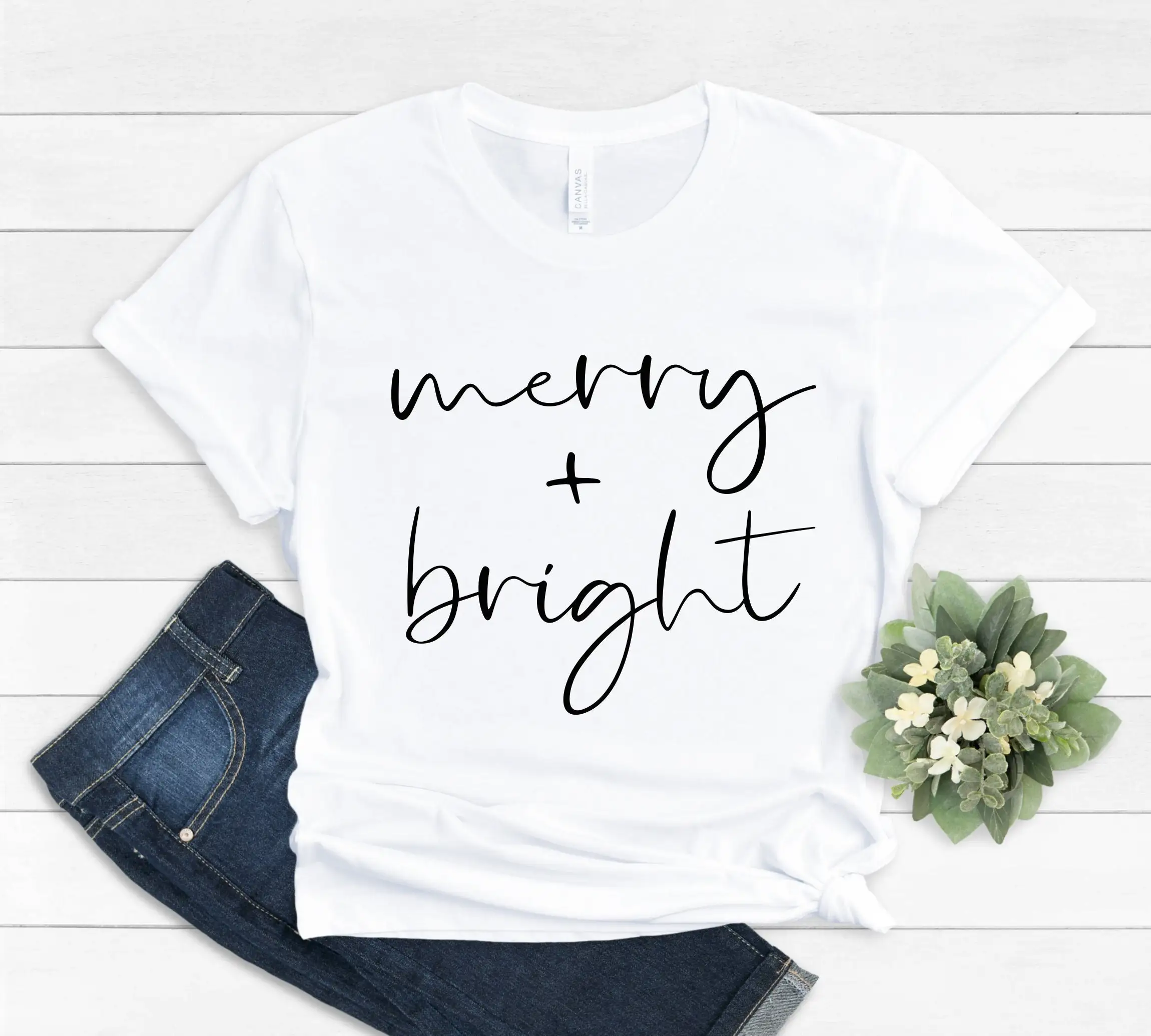 2023 New Fashion Simple Literature Art Christmas Women T-shirt Merry and Bright Print Female Shirt Marry Christmas Girl Shirt