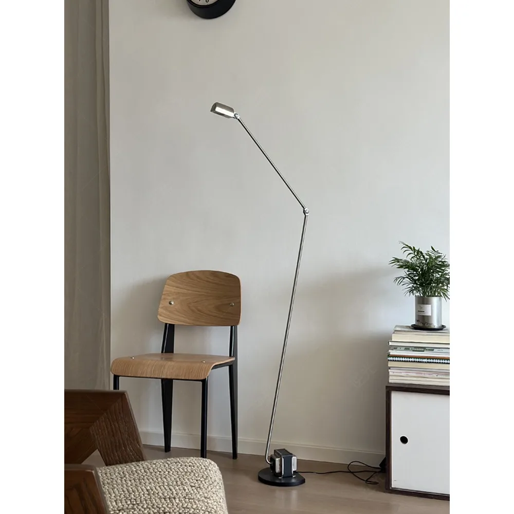 

Dimming motor floor lamp, adjustable rocker arm study next to the sofa in the living room